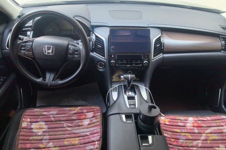 Used Honda Avancier 2019 240TURBO Two-Wheel Drive Luxury Edition Center Console