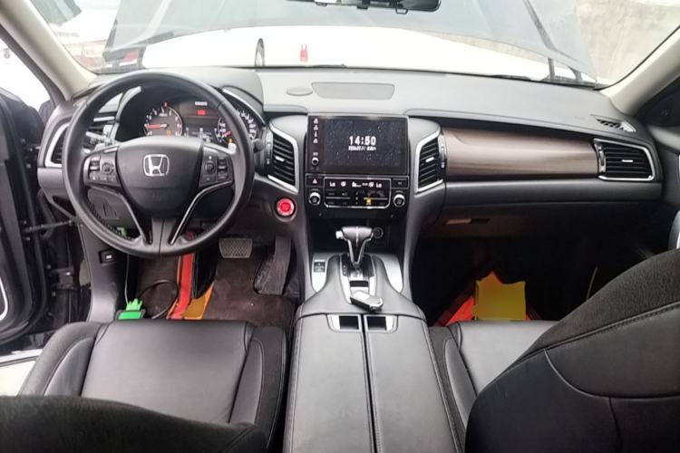 Used Honda Avancier 2019 240TURBO Two-Wheel Drive Luxury Edition Center Console