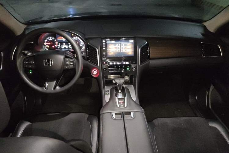 Used Honda Avancier 2019 240TURBO Two-Wheel Drive Elite Edition Center Console