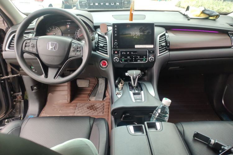 Used Honda Avancier 2019 240TURBO Two-Wheel Drive Elite Edition Center Console