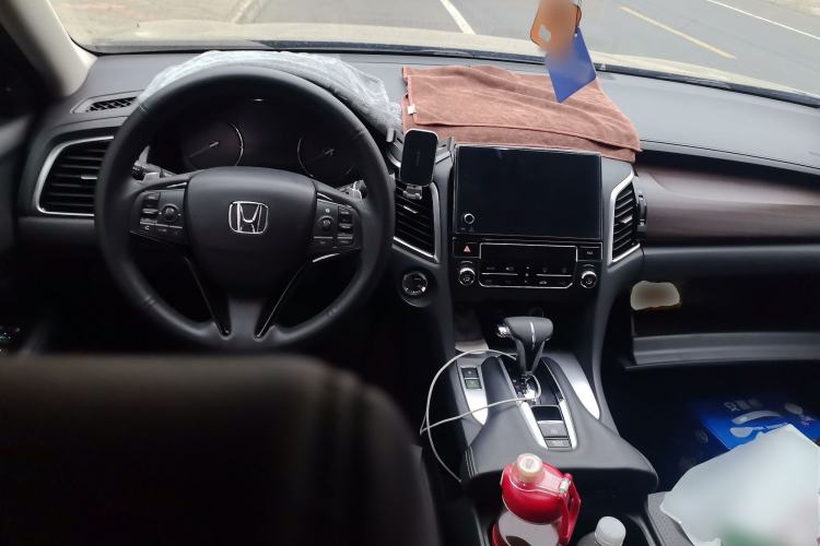 Used Honda Avancier 2019 240TURBO Two-Wheel Drive Elite Edition Center Console