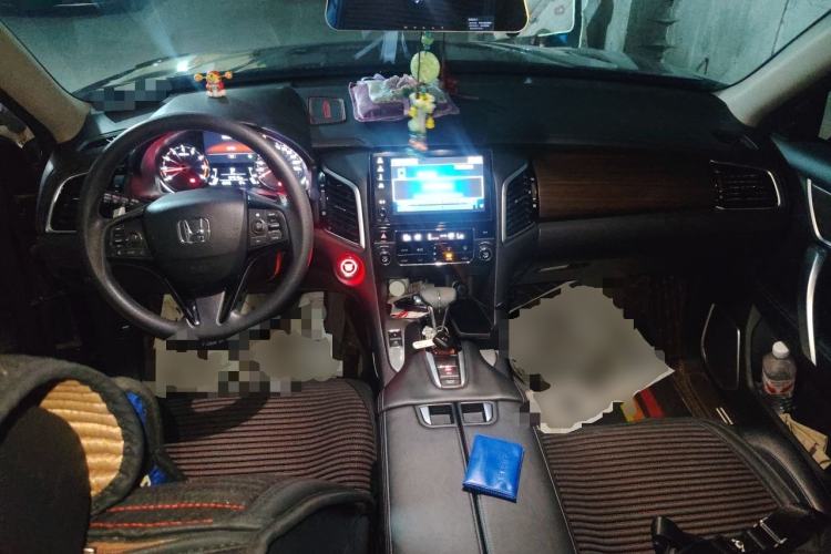 Used Honda Avancier 2019 240TURBO Two-Wheel Drive Elite Edition Center Console