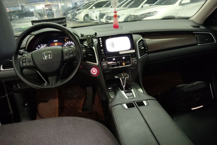 Used Honda Avancier 2019 240TURBO Two-Wheel Drive Luxury Edition Center Console
