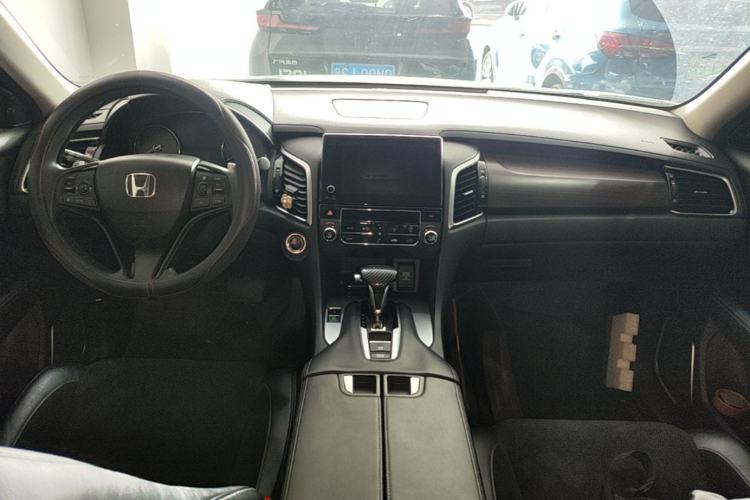 Used Honda Avancier 2019 240TURBO Two-Wheel Drive Elite Edition Center Console