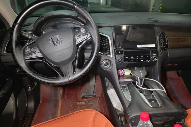 Used Honda Avancier 2019 240TURBO Two-Wheel Drive Elite Edition Center Console