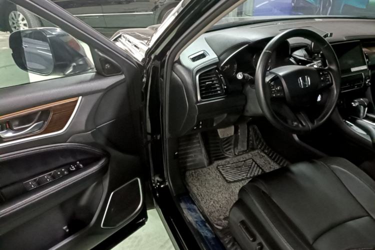Used Honda Avancier 2019 240TURBO Two-Wheel Drive Premium Edition Driver Seat