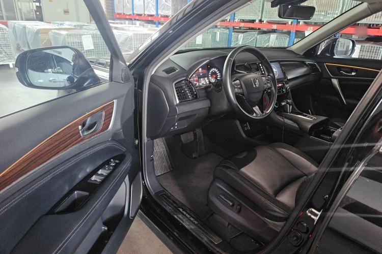 Used Honda Avancier 2019 240TURBO Two-Wheel Drive Premium Edition Driver Seat
