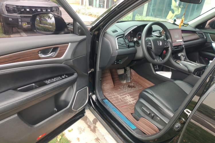 Used Honda Avancier 2019 240TURBO Two-Wheel Drive Elite Edition Driver Seat