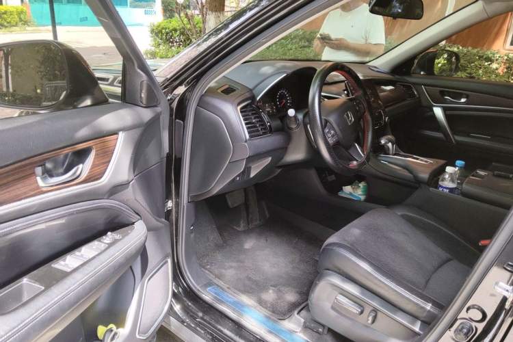 Used Honda Avancier 2019 240TURBO Two-Wheel Drive Elite Edition Driver Seat