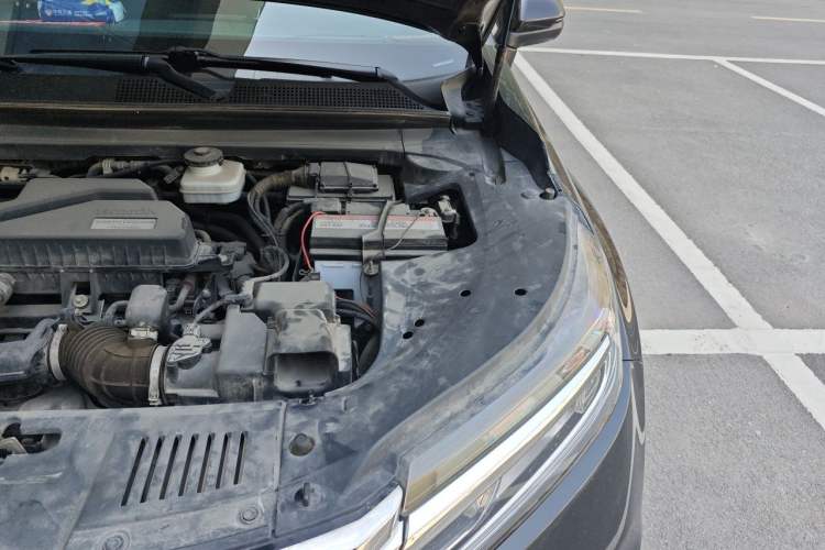 Used Honda Avancier 2019 240TURBO Two-Wheel Drive Comfort Version Engine Bay Left