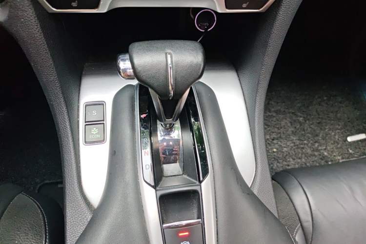 Used Honda Avancier 2019 240TURBO Two-Wheel Drive Luxury Edition Gear Lever