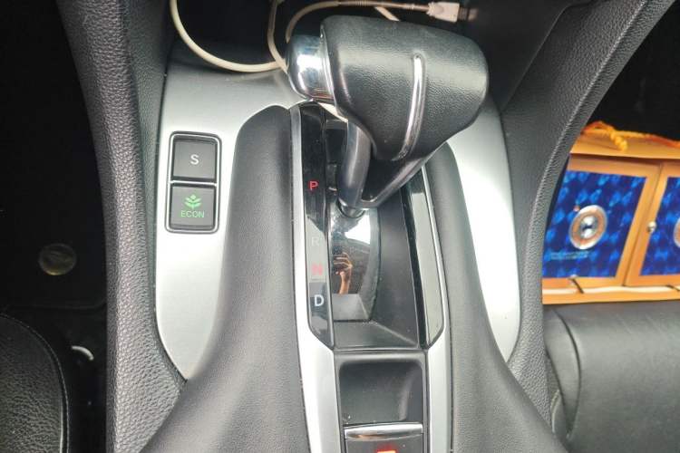 Used Honda Avancier 2019 240TURBO Two-Wheel Drive Premium Edition Gear Lever