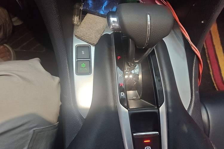 Used Honda Avancier 2019 240TURBO Two-Wheel Drive Elite Edition Gear Lever