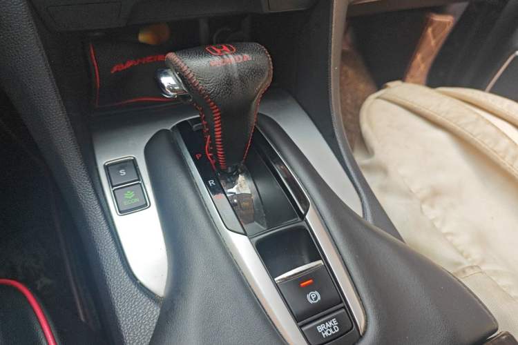Used Honda Avancier 2019 240TURBO Two-Wheel Drive Comfort Version Gear Lever