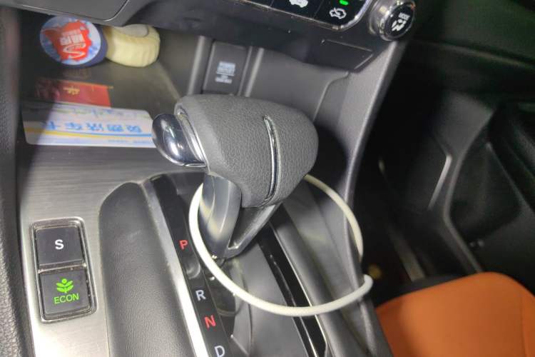 Used Honda Avancier 2019 240TURBO Two-Wheel Drive Elite Edition Gear Lever