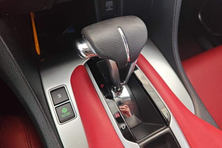 Used Honda Avancier 2019 240TURBO Two-Wheel Drive Elite Edition Gear Lever