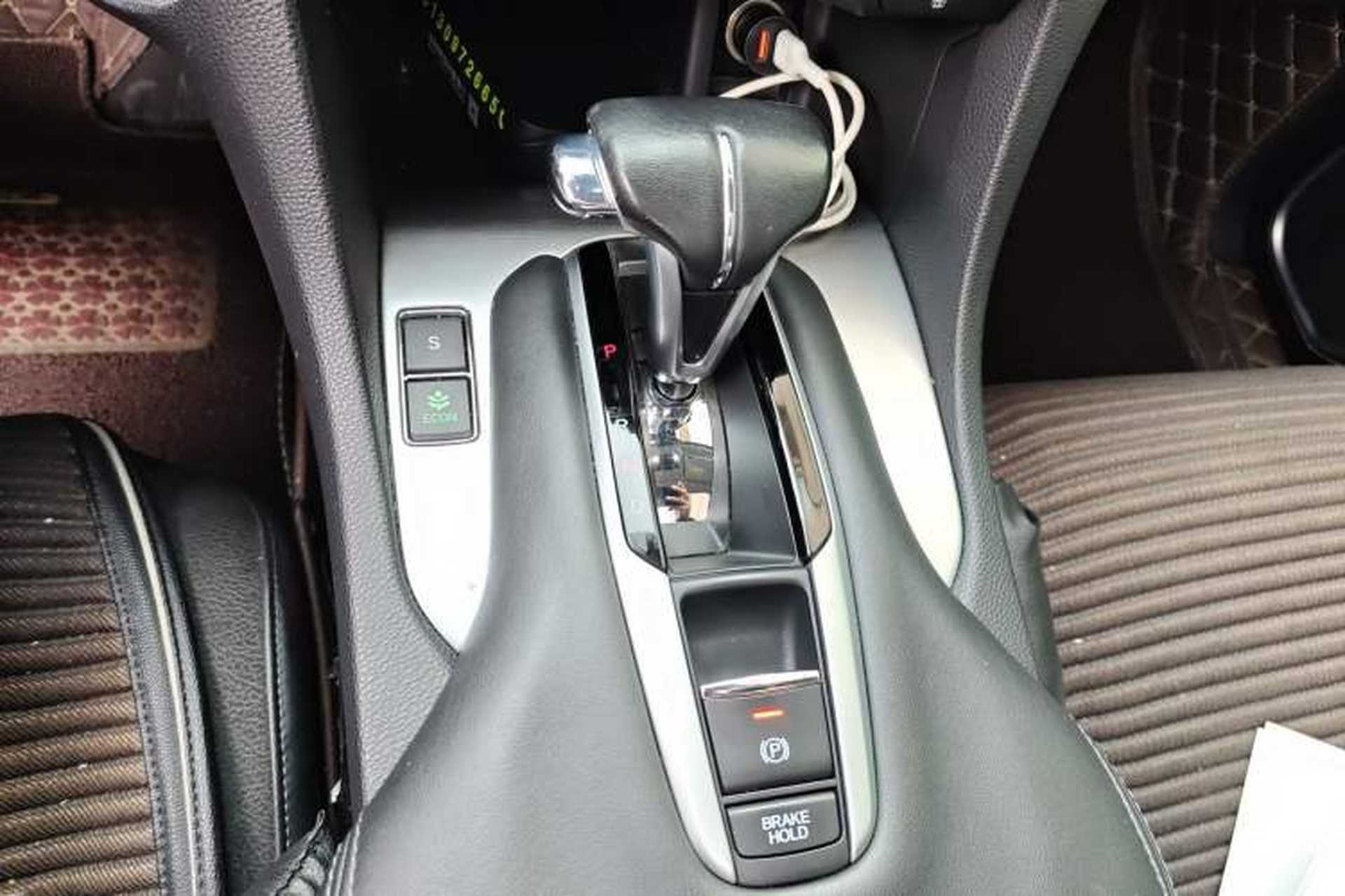 Used Honda Avancier 2019 240TURBO Two-Wheel Drive Premium Edition Gear Lever