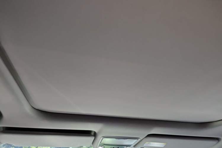 Used Honda Avancier 2019 240TURBO Two-Wheel Drive Premium Edition Headliner