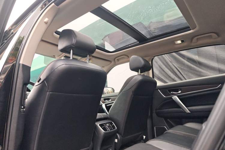 Used Honda Avancier 2019 240TURBO Two-Wheel Drive Comfort Version Headliner