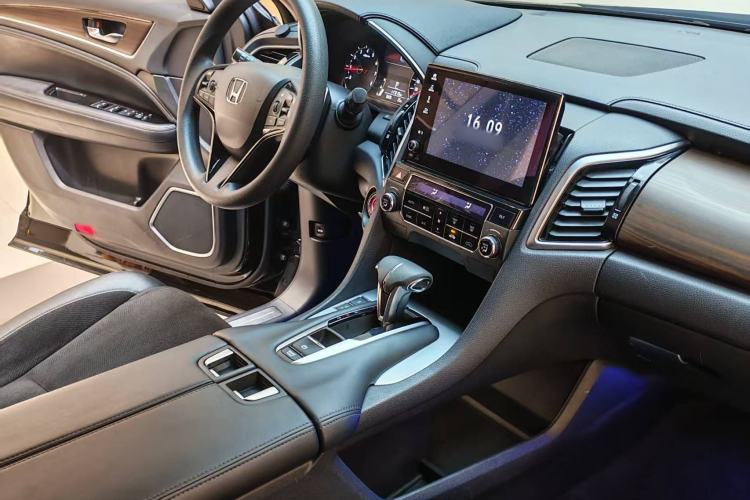 Used Honda Avancier 2019 240TURBO Two-Wheel Drive Elite Edition Interior 5