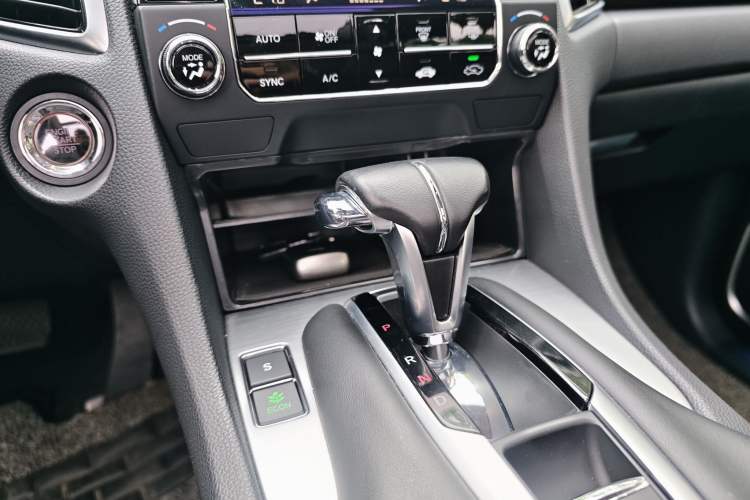 Used Honda Avancier 2019 240TURBO Two-Wheel Drive Comfort Version Interior 8