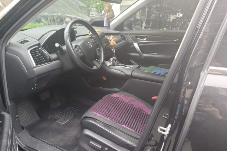 Used Honda Avancier 2019 240TURBO Two-Wheel Drive Premium Edition Left Front Seat
