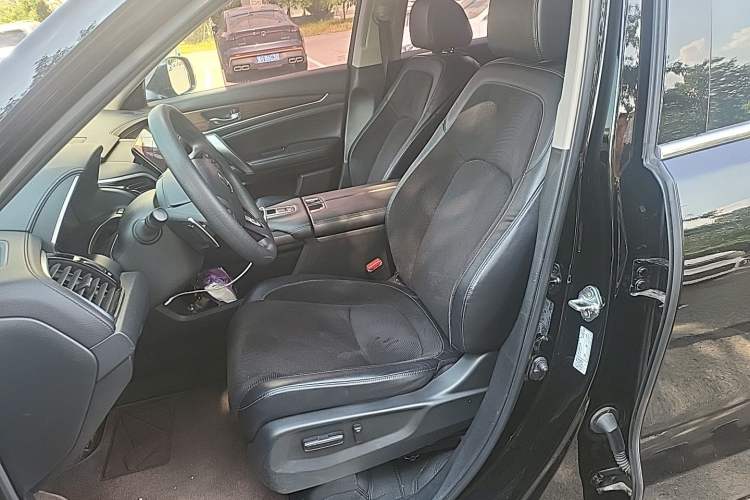 Used Honda Avancier 2019 240TURBO Two-Wheel Drive Elite Edition Left Front Seat