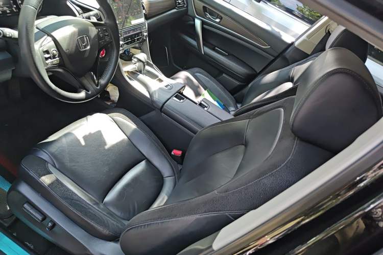 Used Honda Avancier 2019 240TURBO Two-Wheel Drive Premium Edition Left Front Seat