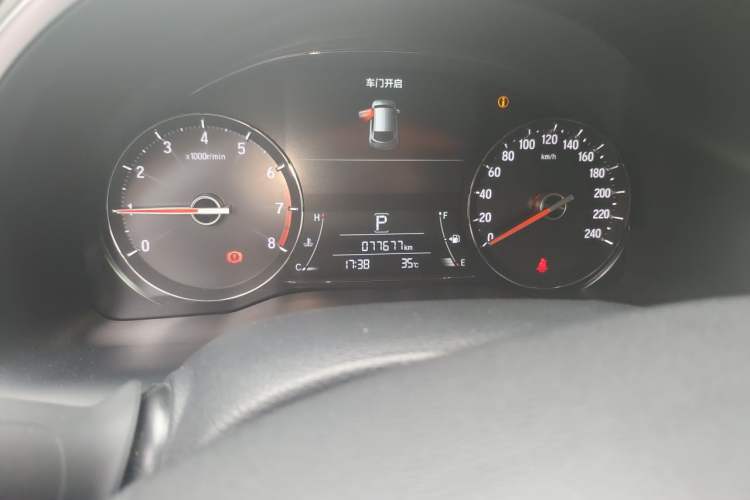 Used Honda Avancier 2019 240TURBO Two-Wheel Drive Premium Edition Odometer Close Up