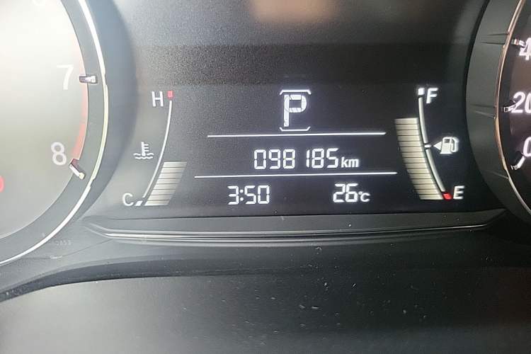Used Honda Avancier 2019 240TURBO Two-Wheel Drive Elite Edition Odometer Close Up