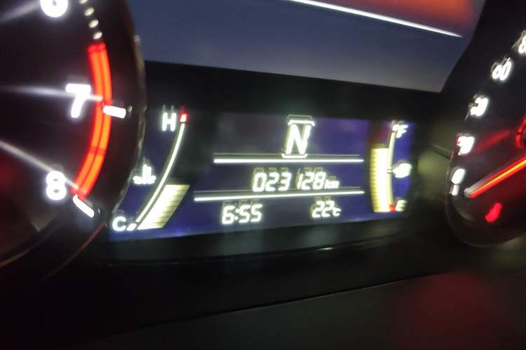 Used Honda Avancier 2019 240TURBO Two-Wheel Drive Comfort Version Odometer Close Up