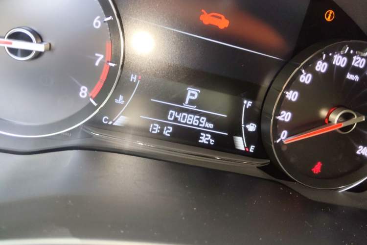 Used Honda Avancier 2019 240TURBO Two-Wheel Drive Elite Edition Odometer Close Up