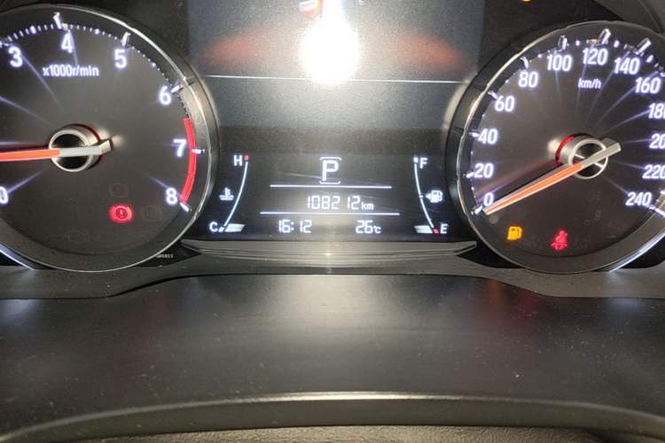 Used Honda Avancier 2019 240TURBO Two-Wheel Drive Elite Edition Odometer Close Up