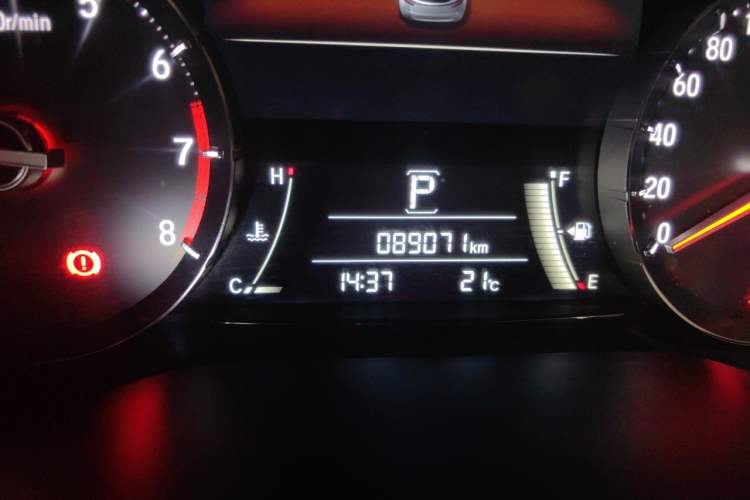 Used Honda Avancier 2019 240TURBO Two-Wheel Drive Elite Edition Odometer Close Up