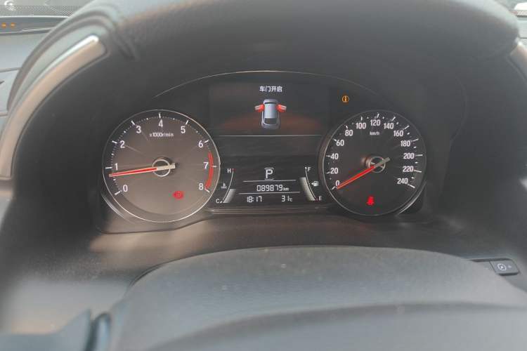 Used Honda Avancier 2019 240TURBO Two-Wheel Drive Elite Edition Odometer Close Up