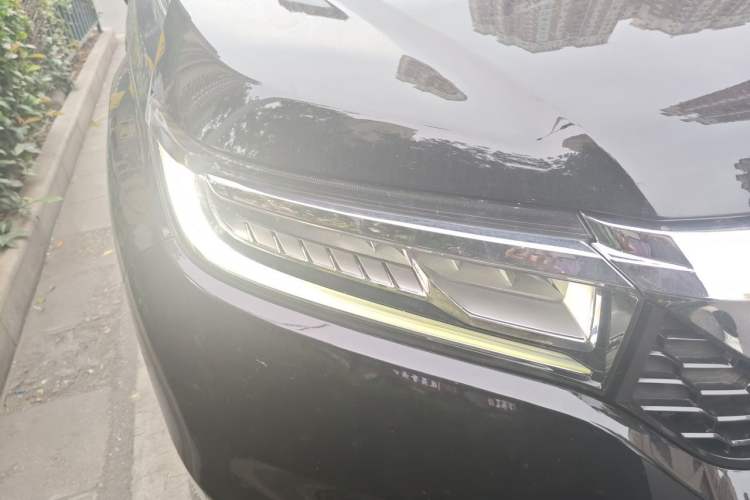 Used Honda Avancier 2019 240TURBO Two-Wheel Drive Premium Edition Right Front Headlight