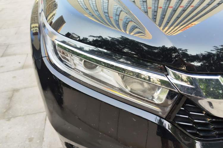 Used Honda Avancier 2019 240TURBO Two-Wheel Drive Luxury Edition Right Front Headlight