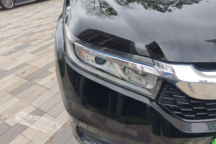 Used Honda Avancier 2019 240TURBO Two-Wheel Drive Elite Edition Right Front Headlight