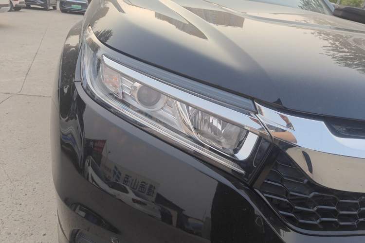 Used Honda Avancier 2019 240TURBO Two-Wheel Drive Elite Edition Right Front Headlight