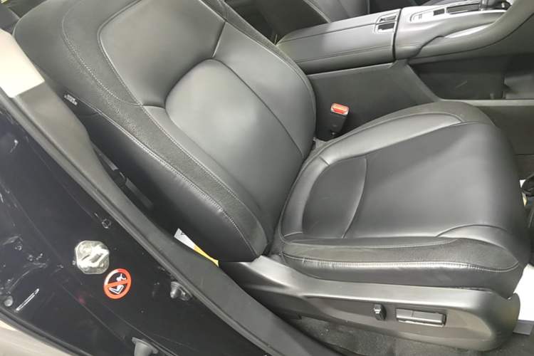 Used Honda Avancier 2019 240TURBO Two-Wheel Drive Comfort Version Right Front Seat
