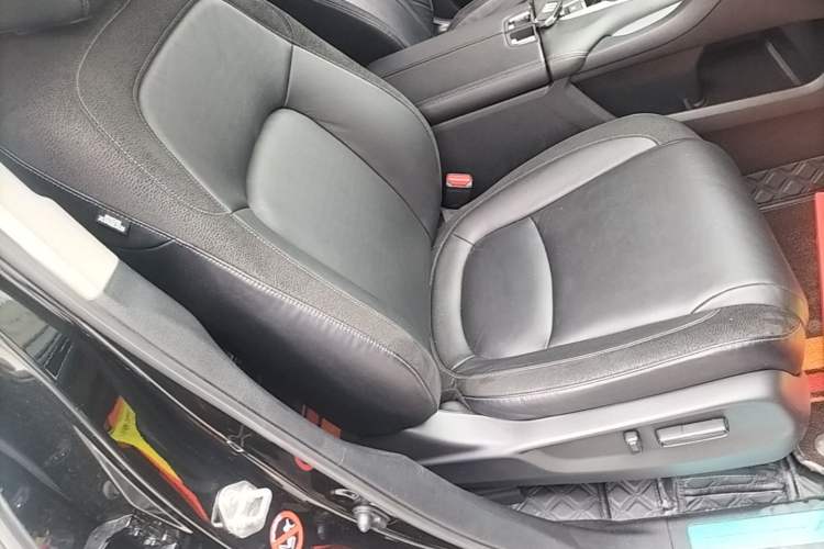 Used Honda Avancier 2019 240TURBO Two-Wheel Drive Luxury Edition Right Front Seat