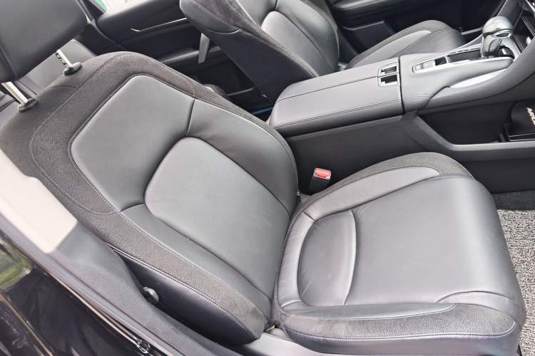 Used Honda Avancier 2019 240TURBO Two-Wheel Drive Comfort Version Right Front Seat