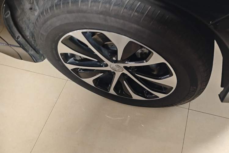 Used Honda Avancier 2019 240TURBO Two-Wheel Drive Elite Edition Right Front Wheel Hub