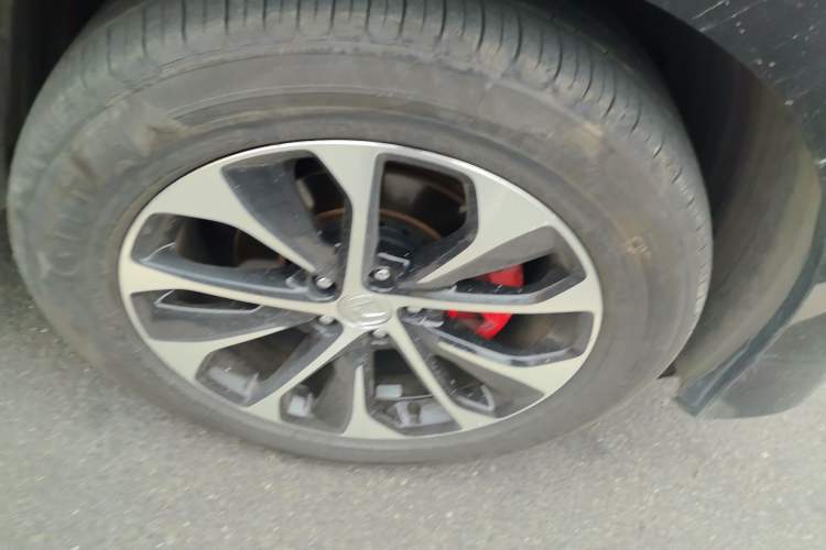 Used Honda Avancier 2019 240TURBO Two-Wheel Drive Elite Edition Right Front Wheel Hub
