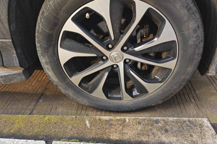 Used Honda Avancier 2019 240TURBO Two-Wheel Drive Comfort Version Right Front Wheel Hub