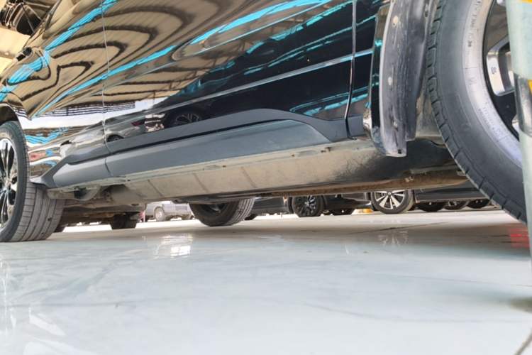 Used Honda Avancier 2019 240TURBO Two-Wheel Drive Luxury Edition Right Side Sill