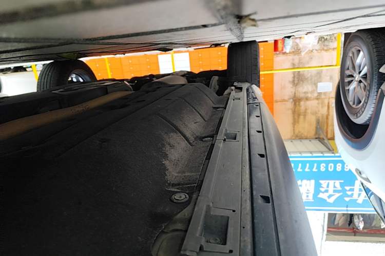 Used Honda Avancier 2019 240TURBO Two-Wheel Drive Comfort Version Right Side Sill