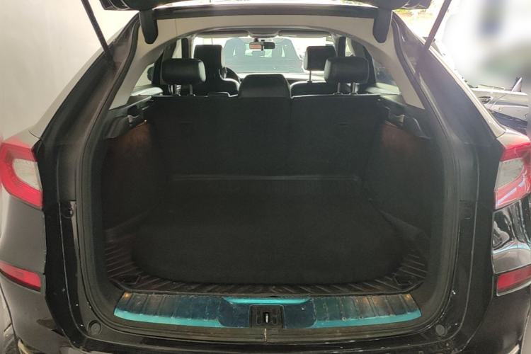 Used Honda Avancier 2019 240TURBO Two-Wheel Drive Elite Edition Trunk