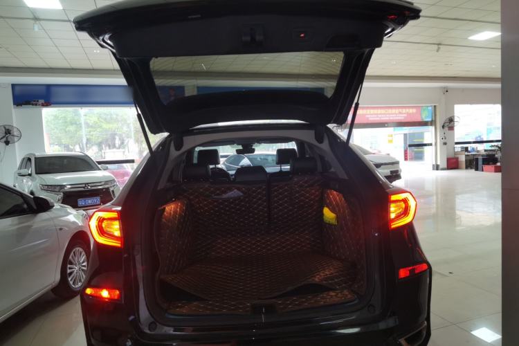 Used Honda Avancier 2019 240TURBO Two-Wheel Drive Premium Edition Trunk