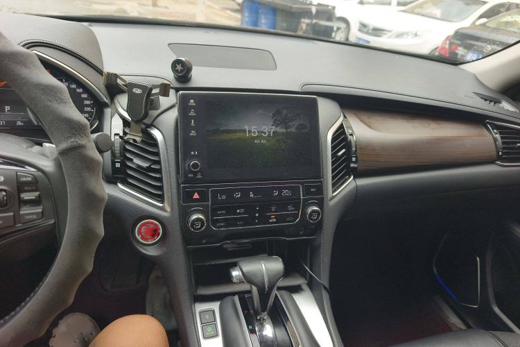 Used Honda Avancier 2019 240TURBO Two-Wheel Drive Premium Edition Audio And AC Panel